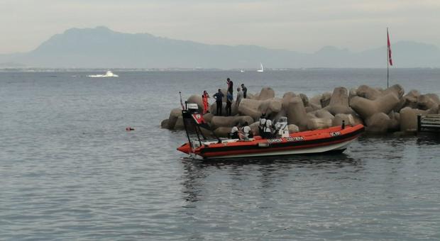 Morto sub durante immersione in Costiera Amalfitana: incastrato nei frangiflutti