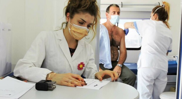 Picco Covid a Palombara rivela una nuova fase dell'epidemia: molti casi in più, nessun decesso