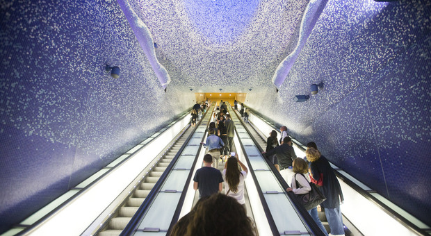 Napoli: Anm, via ai tour guidati nella stazioni d'arte del metrò