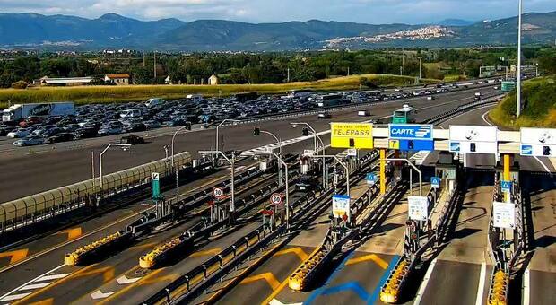 Autostrada Roma-L'Aquila: rischio mazzata sui pedaggi, protesta dei sindaci da Subiaco a Tivoli