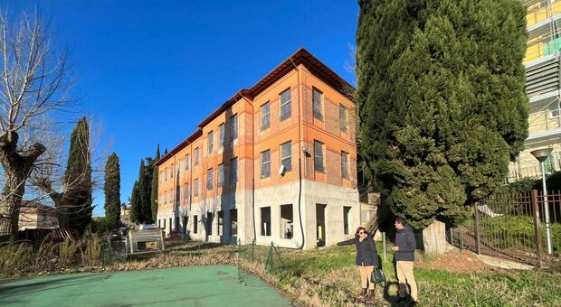 Perugia, spinta ai lavori sulle scuole: per la Valentini di Elce si avvicina la fine di un comolicato intervento. Porte aperte da settembre