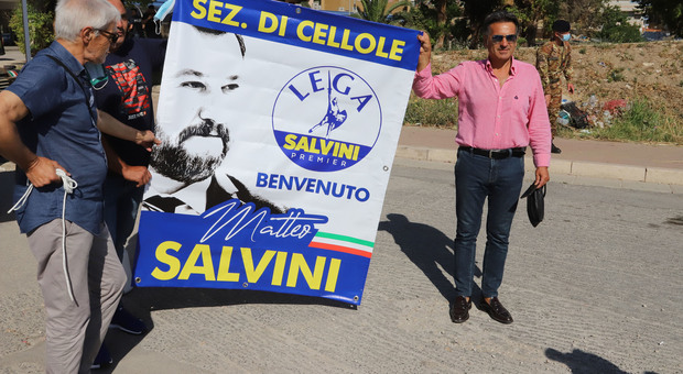 Regionali in Campania, la Lega scende nelle piazze per il tesseramento: «Ci vuole serietà»