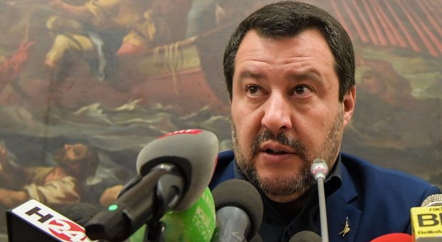 Venezuela, Guaidò scrive a Salvini: «Sconcertati da astensione dell'Italia»