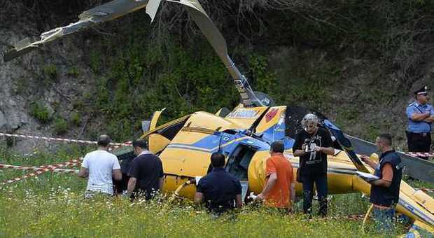 Elicottero caduto al Lago del Salto: parla l'unico sopravvissuto della tragedia «Ho visto la morte in faccia»