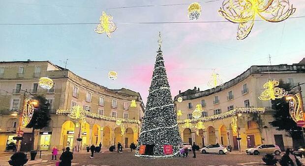 Natale da organizzare ad Avellino: niente eventi, per ora solo delibere