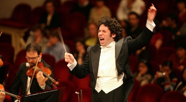Gustavo Dudamel dirige Beethoven a Santa Cecilia il 15, 16 e 17 giugno per la chiusura della stagione sinfonica