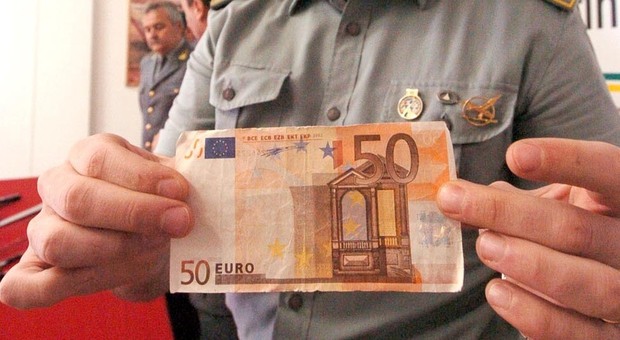 Banconote false, la Finanza ne sequestra più di mille per 50mila euro