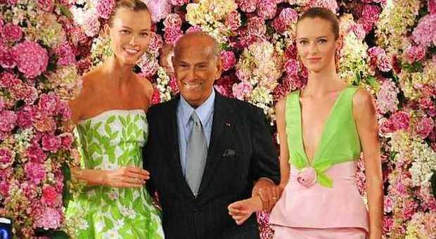 Morto a 82 anni lo stilista Oscar De La Renta: vestì le first lady Usa, fino a Amal Clooney