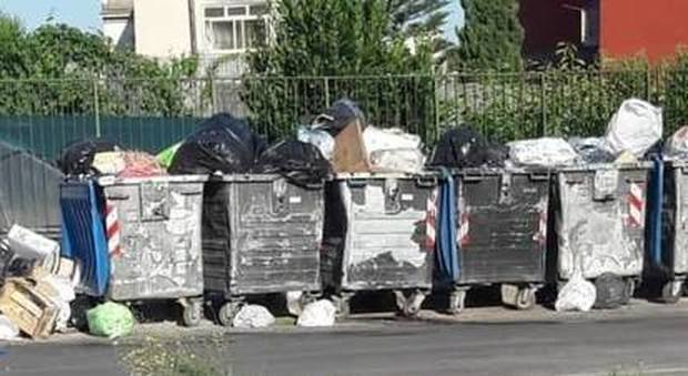 Napoli: deposito rifiuti senza regole, multe a cittadini e commercianti