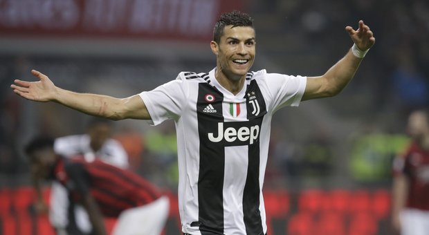 Juventus, Allegri deve sciogliere i dubbi. In campo Dybala e Ronaldo