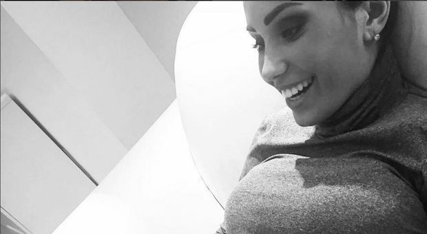 Federica Nargi incinta di Matri: la prima foto del pancione su Instagram