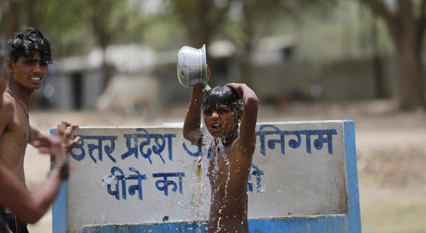 Il caldo in India fa una strage: 78 morti in due giorni. «Temperature ferme a 45 gradi»