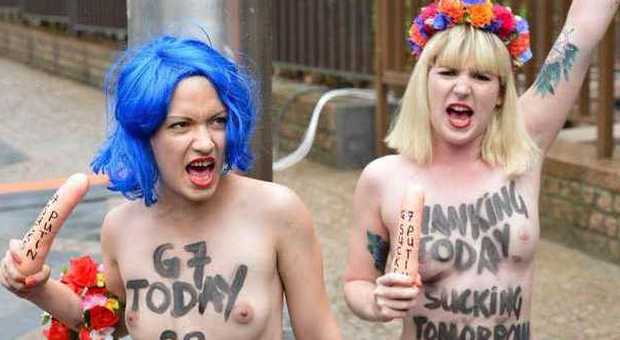 G7, la protesta delle Femen contro i leader mondiali a Bruxelles