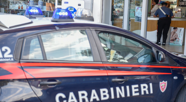 Corpo carbonizzato di una donna ritrovato in casa a Brindisi, interrogato il figlio 47enne