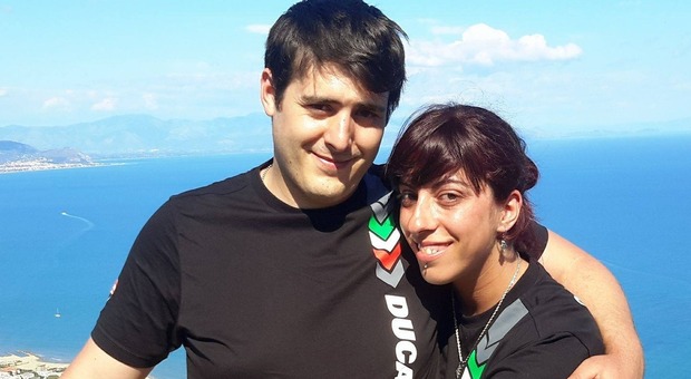Fidanzati morti in Abruzzo, l'appello dei genitori: «Sono passati più di due anni, vogliamo giustizia»