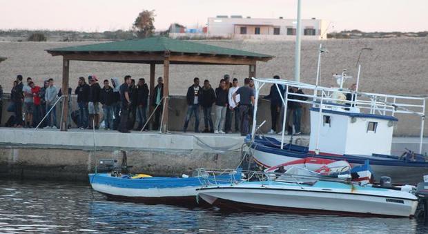 Migranti, 184 sbarcati a Lampedusa. Viminale: Malta scarica problemi su Italia