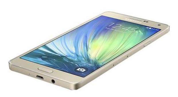 Samsung Galaxy A7, arriva la conferma: ecco il terzo smartphone della nuova serie