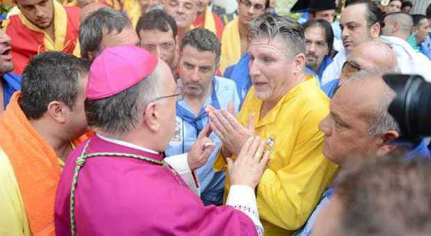 San Matteo, i portatori: «Rispetteremo le decisioni del vescovo»