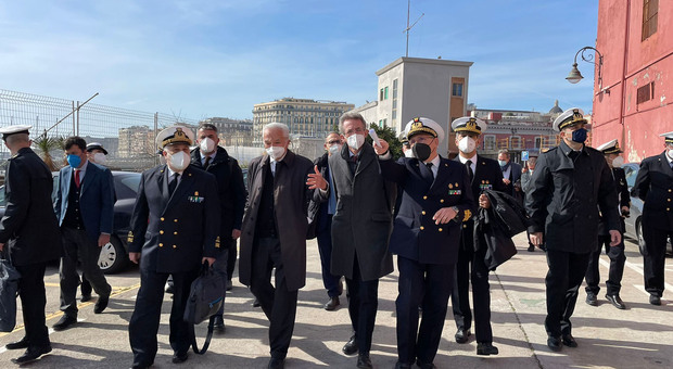 Napoli, Marina e Comune firmano l'accordo per il molo San Vincenzo
