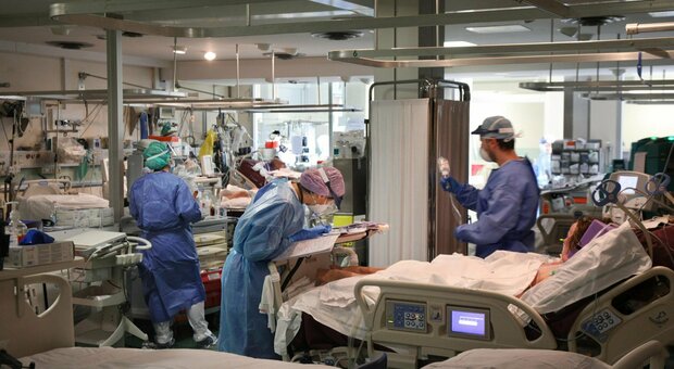 Rianimatori: «I nuovi posti in terapia intensiva reali sono in tutto 1500»