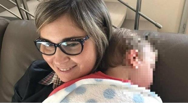 Incinta all'ottavo mese perde la bimba e muore il giorno dopo, Federica Ghirelli aveva 37 anni: lascia un altro figlio di 4 anni