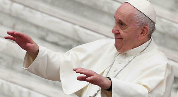 Papa Francesco, come sta il Pontefice: «Sono ancora vivo», poi striglia i nunzi