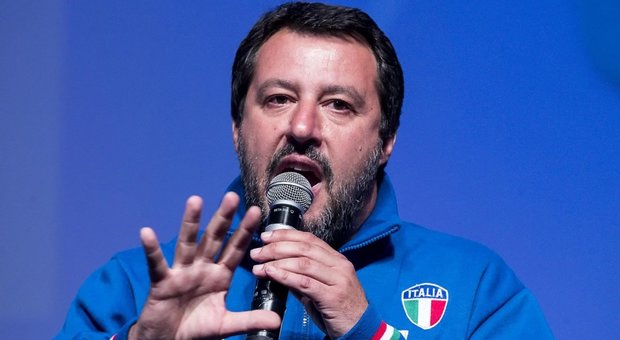 Salvini in tour a Pietrelcina: «Prego per Noemi, andrò a trovarla»