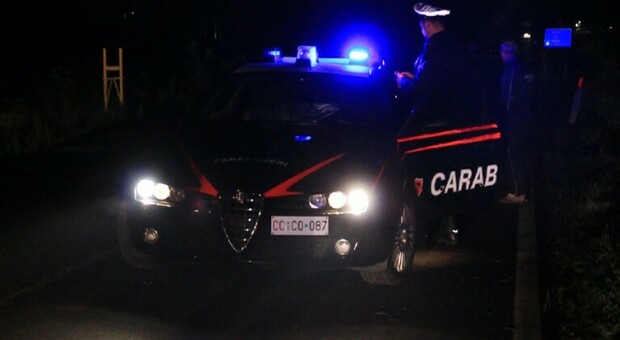 Rapinata nel parcheggio di un hotel: notte di paura per una 27enne di Porto Cesareo