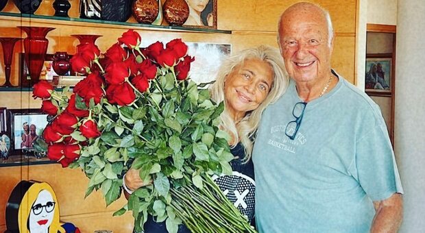 Mara Venier festeggia l'anniversario di matrimonio con Nicola Carraro dopo il ritorno di Domenica In: «23 anni che ci amiamo»