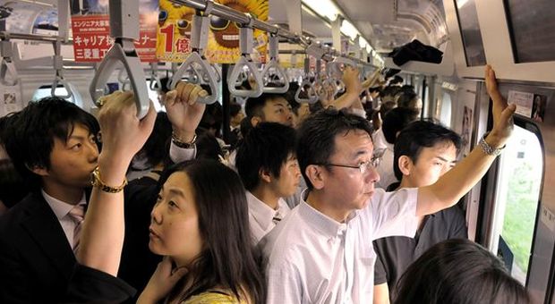 Giappone, tasso di disoccupazione in aumento al 2,5%