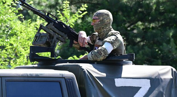 Ucraina, caos nelle zone occupate: Mosca non paga i soldati. Il diktat dello Zar: «Combatti o vai in carcere»