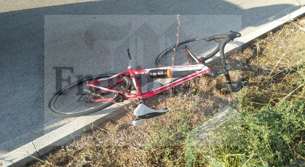 Ciclista investito sulla superstrada Cassino-Formia, trasferito a Roma in codice rosso