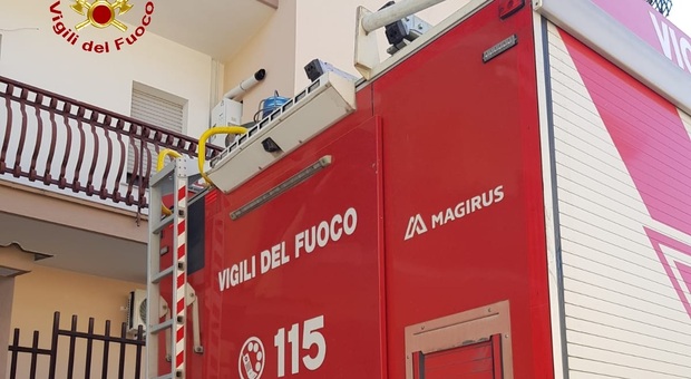 L'intervento dei vigili del fuoco a Lusciano