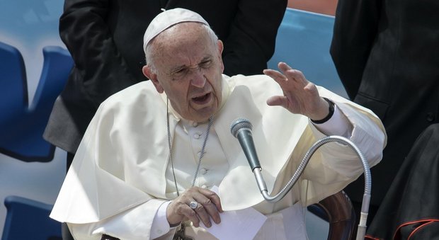 Roma, parrocchie «sorde» all'appello del Papa: solo 38 hanno aperto le porte agli immigrati