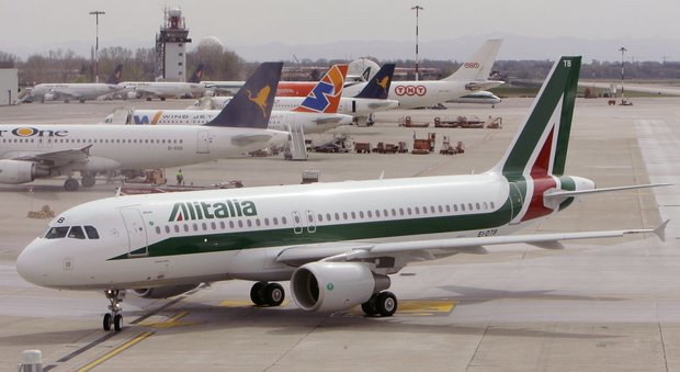 Alitalia, la compagnia punta su una guida italiana