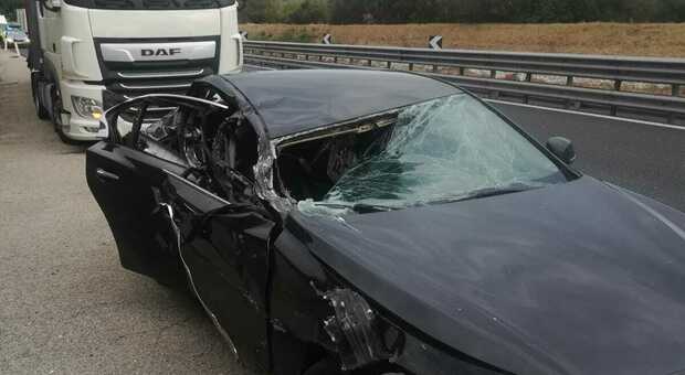 Orvieto, famiglia francese coinvolta in un incidente sulla A1 Tre feriti nello scontro con un tir
