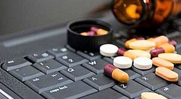 Farmaci "anti Covid" venduti online, oscurati 14 siti web nascosti su server all'estero