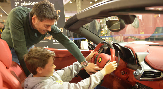 C'era anche Giancarlo Fisichella, intervenuto ieri con il figlio per presentare Supercar, l’altra grande manifestazione motoristica romana che quest’anno si terrà il 20-22 maggio