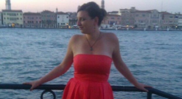 Incidente con l'auto a Bari, muore la dottoressa romana Silvia Camilli: aveva 32 anni