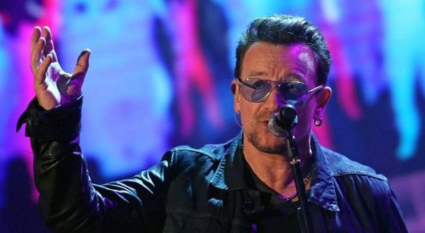 Bono si scusa per il download automatico del nuovo album su iTunes: «Ci siamo fatti trasportare»