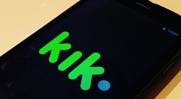 Cos'è Kik, la app di messaggistica usata dal finto ginecologo che violentava ragazzine