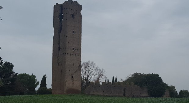 Roma, il vincolo con vista sul rudere che blocca l'interporto del Lazio