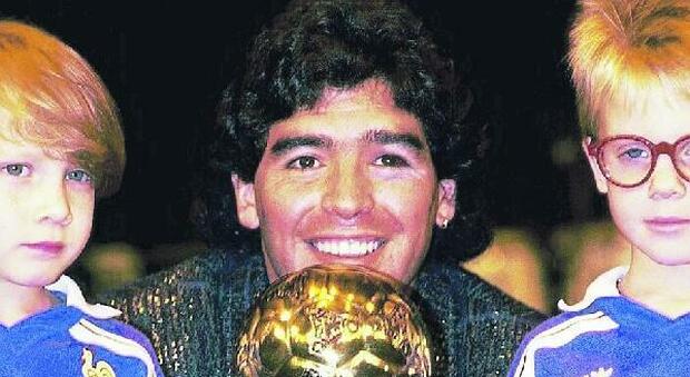 Il pallone d'oro a Maradona