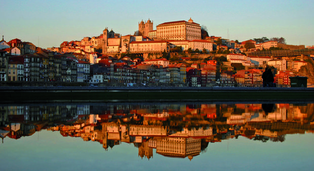Porto e il fiume Douro (foto di Turismo de Portugal)
