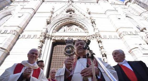 San Gennaro, manifestazione di protesta dei fedeli: più di 1200 adesioni