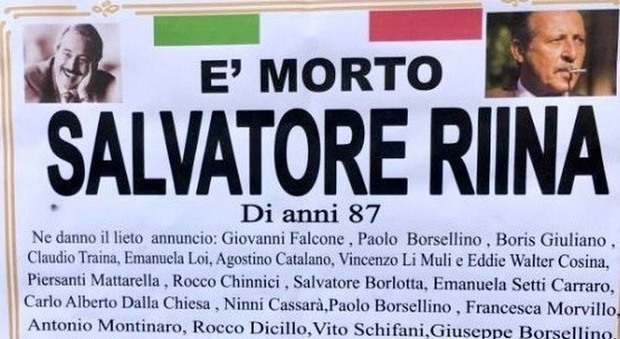 Mafia, «è morto Salvatore Riina»: a Ercolano spuntano manifesti funebri contro il boss