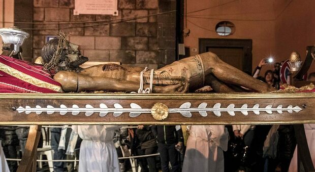 Venerdì Santo nella Tuscia Viterbese tra processioni del Cristo morto e rievocazioni in costume della Passione