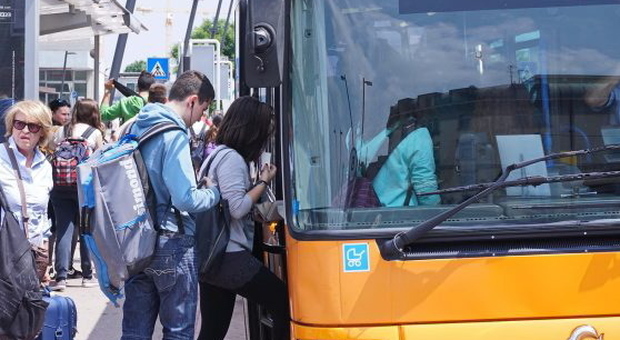 Autobus e tram quasi gratuiti per gli studenti universitari
