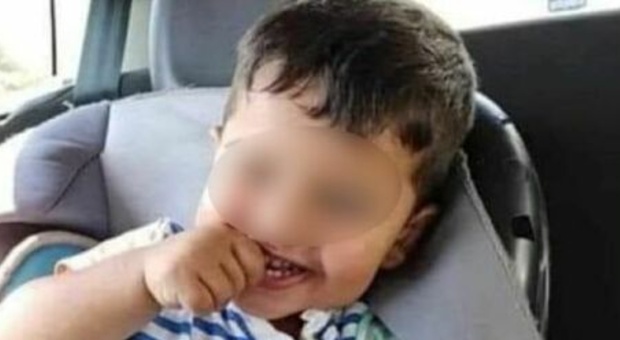 Domenico, bambino di 4 anni ucciso da un batterio. L'ospedale: «Arrivato a Taormina in condizioni disperate»