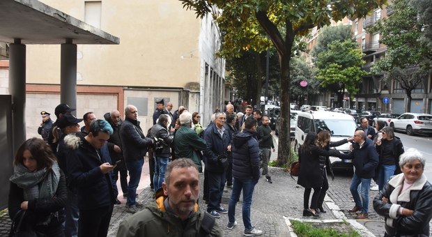 immagine Salvini a Terni: «Le sardine?
Mi piacciono, danno più importanza
alla mia presenza. Darò loro la mano»
Fotogallery Angelo Papa